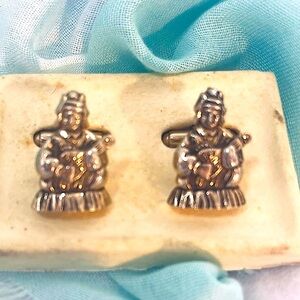 🔥 Rare Shields Benzaiten Beauty Cufflinks